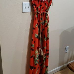 Tube top dress with feather details